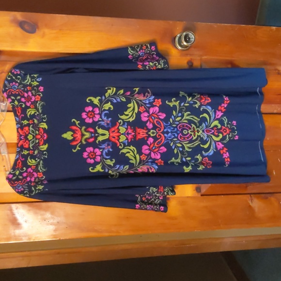 WISP by LONDON TIMES* soft stretch floral Bell sleeve shift dress size 16 - Picture 2 of 6